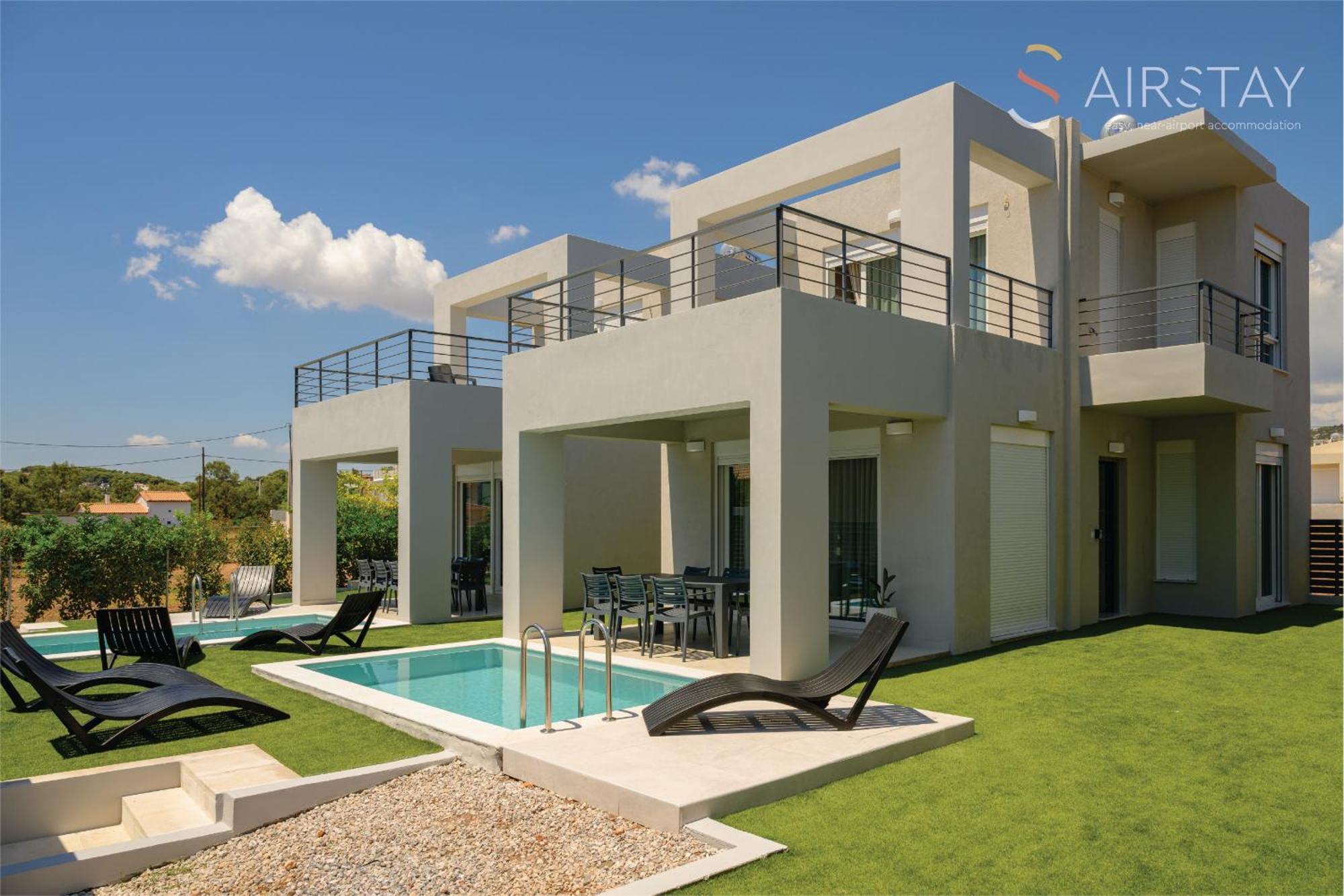 Komos Villas Airport By Airstay Луца Экстерьер фото